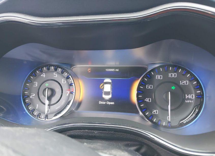 Photo 7 of 2015 Chrysler 200 S (VIN 1C3CCCBG4FN615070)