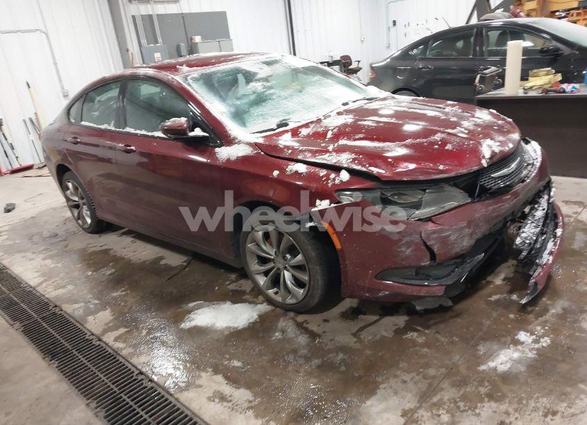 2015 Chrysler 200 S (VIN 1C3CCCBG4FN644018) main photo