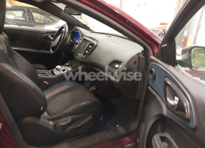 Photo 5 of 2015 Chrysler 200 S (VIN 1C3CCCBG4FN644018)