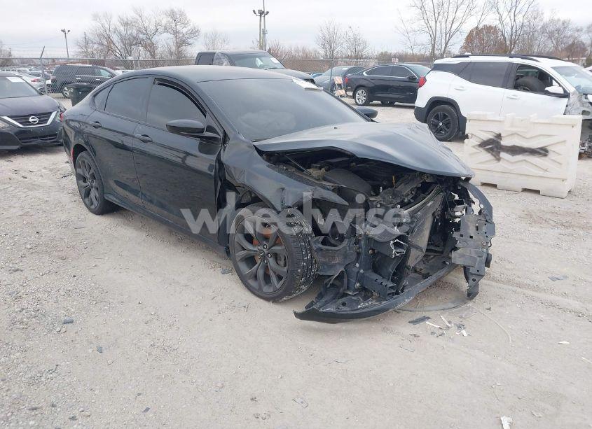 2015 Chrysler 200 S (VIN 1C3CCCBG4FN678217) main photo