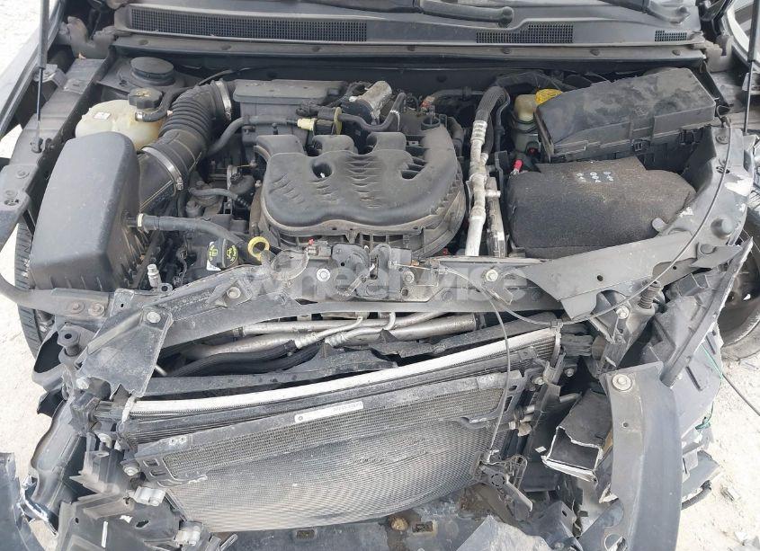 Photo 10 of 2015 Chrysler 200 S (VIN 1C3CCCBG4FN678217)