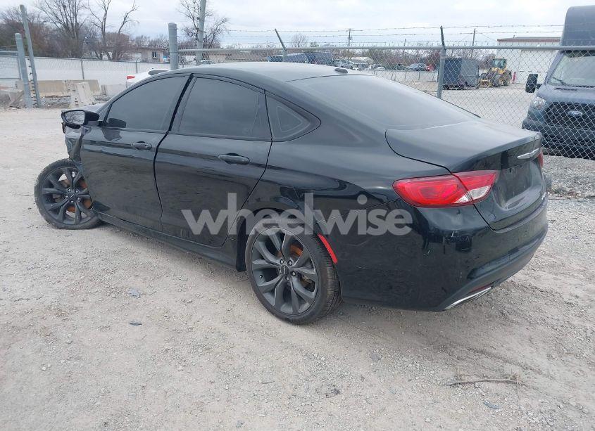 Photo 3 of 2015 Chrysler 200 S (VIN 1C3CCCBG4FN678217)