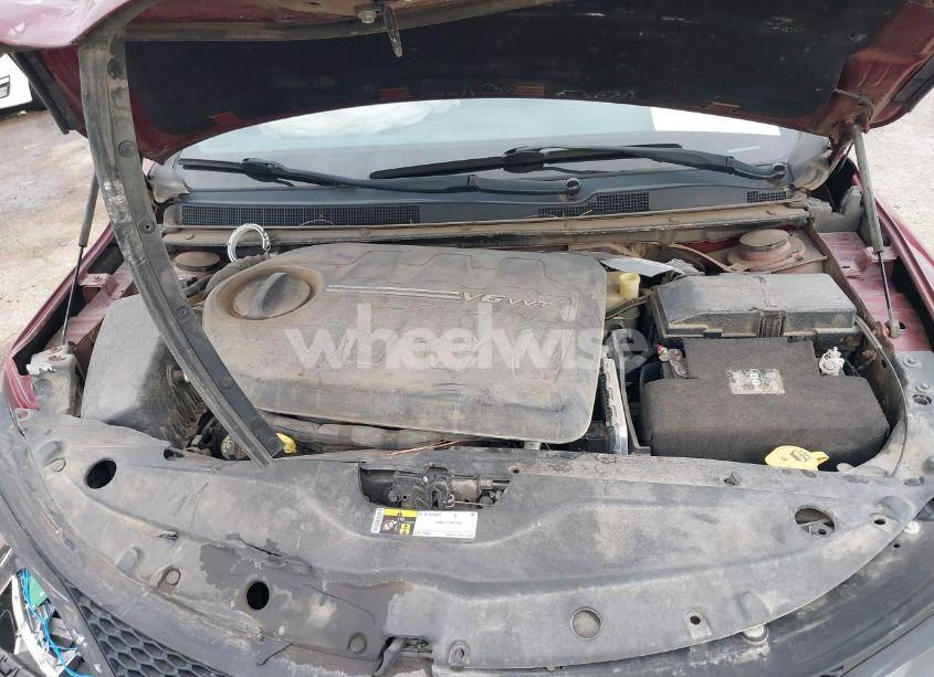 Photo 10 of 2015 Chrysler 200 S (VIN 1C3CCCBG4FN729828)