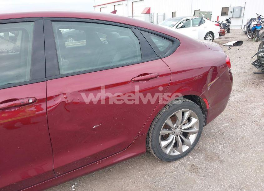 Photo 13 of 2015 Chrysler 200 S (VIN 1C3CCCBG4FN729828)