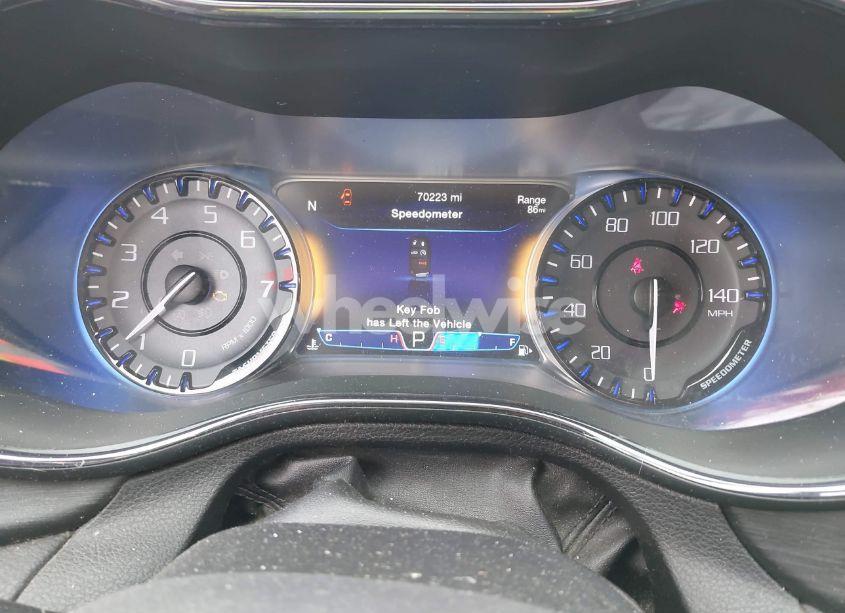 Photo 7 of 2015 Chrysler 200 S (VIN 1C3CCCBG4FN729828)