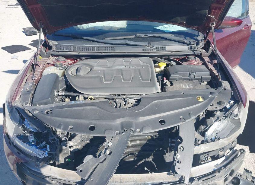 Photo 10 of 2015 Chrysler 200 S (VIN 1C3CCCBG5FN535647)