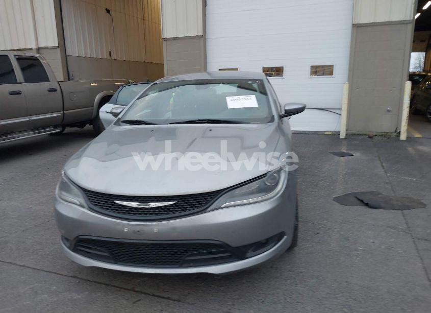 Photo 12 of 2015 Chrysler 200 S (VIN 1C3CCCBG5FN557244)