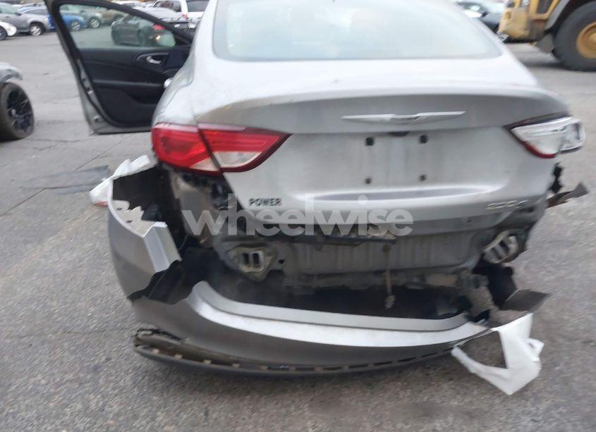 Photo 6 of 2015 Chrysler 200 S (VIN 1C3CCCBG5FN557244)