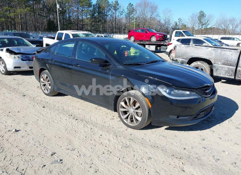 2015 Chrysler 200 S (VIN 1C3CCCBG6FN510630) main photo