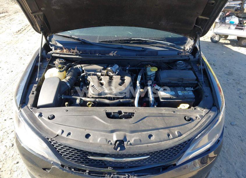 Photo 10 of 2015 Chrysler 200 S (VIN 1C3CCCBG6FN510630)