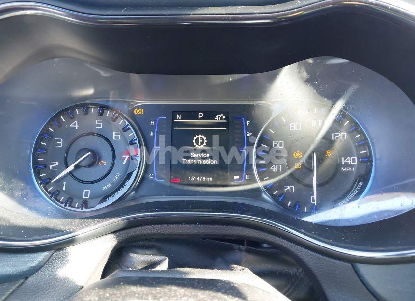 Photo 7 of 2015 Chrysler 200 S (VIN 1C3CCCBG6FN510630)