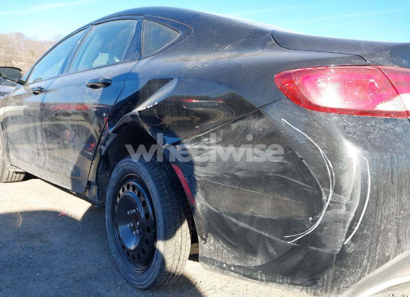 Photo 13 of 2015 Chrysler 200 S (VIN 1C3CCCBG6FN517755)