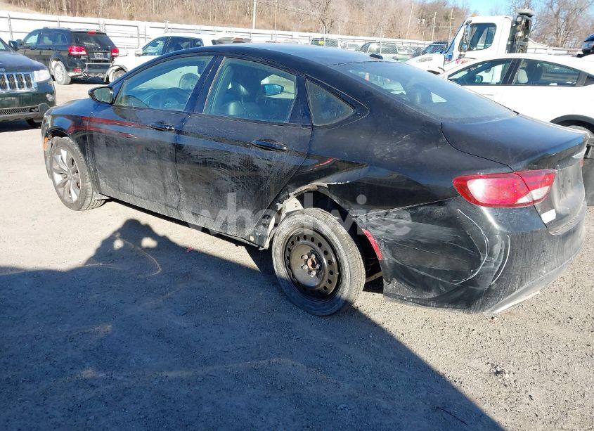 Photo 3 of 2015 Chrysler 200 S (VIN 1C3CCCBG6FN517755)