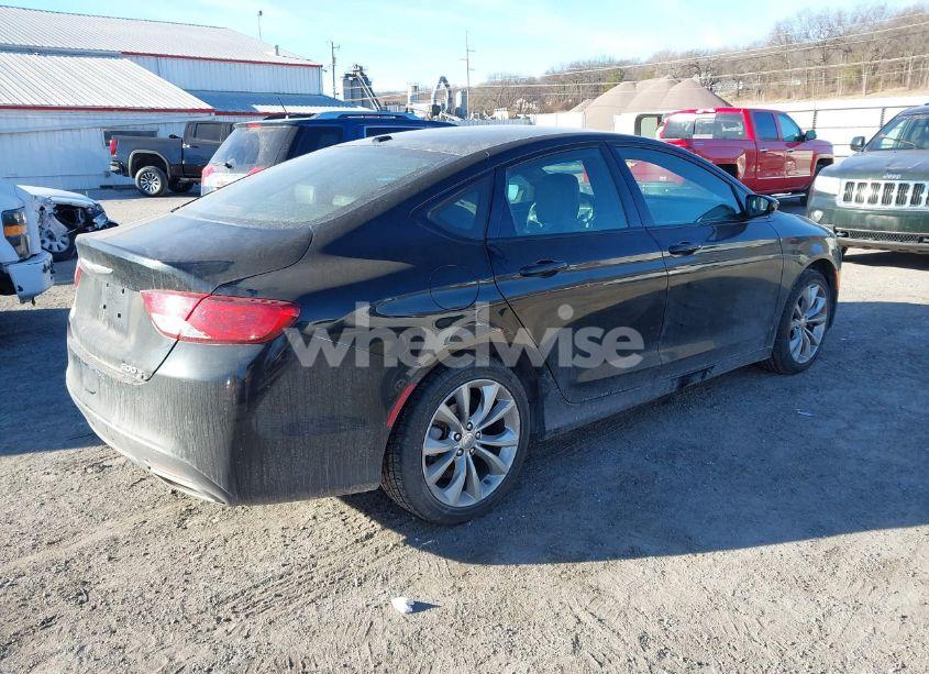 Photo 4 of 2015 Chrysler 200 S (VIN 1C3CCCBG6FN517755)