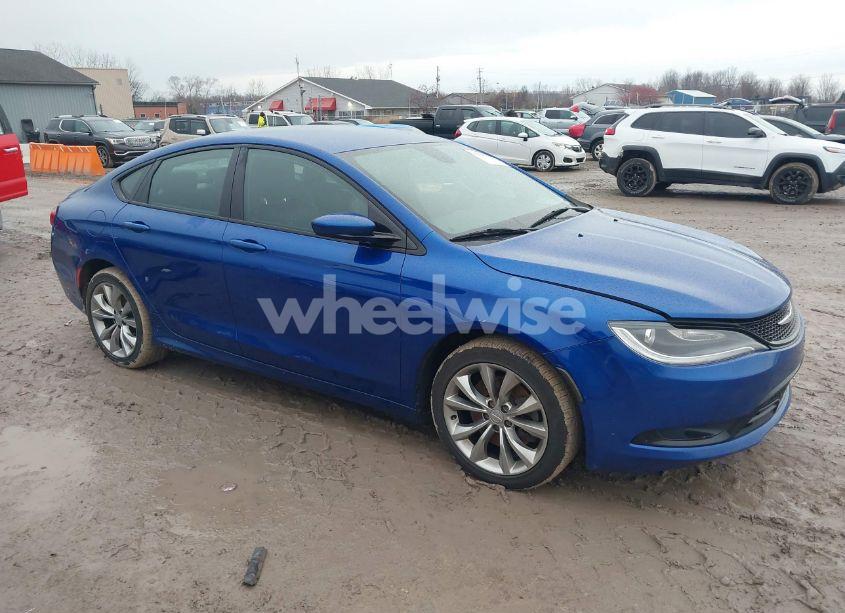 2015 Chrysler 200 S (VIN 1C3CCCBG7FN633997) main photo