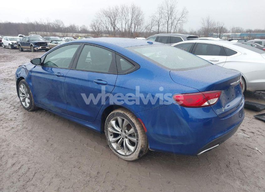 Photo 3 of 2015 Chrysler 200 S (VIN 1C3CCCBG7FN633997)