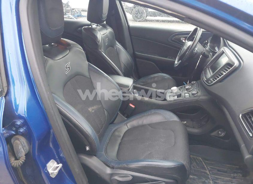 Photo 5 of 2015 Chrysler 200 S (VIN 1C3CCCBG7FN633997)