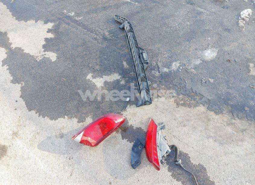 Photo 12 of 2016 Chrysler 200 S (VIN 1C3CCCBG7GN192180)