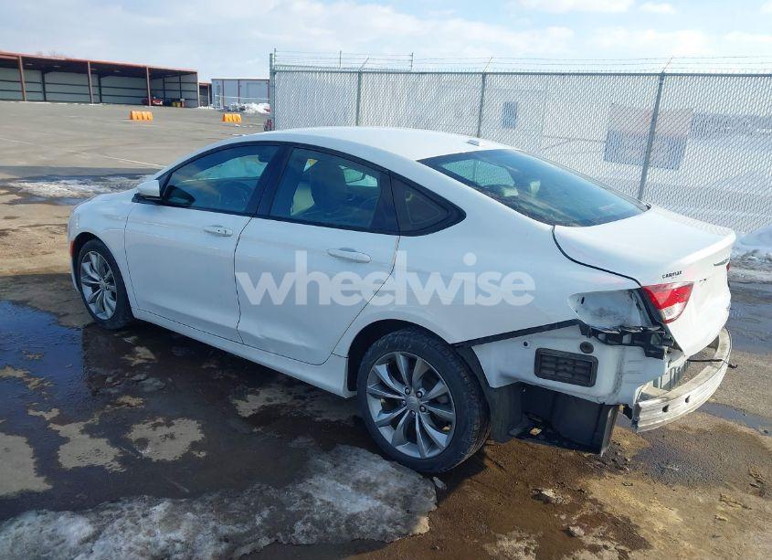 Photo 3 of 2016 Chrysler 200 S (VIN 1C3CCCBG7GN192180)