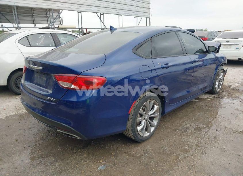 Photo 4 of 2015 Chrysler 200 S (VIN 1C3CCCBG8FN551860)