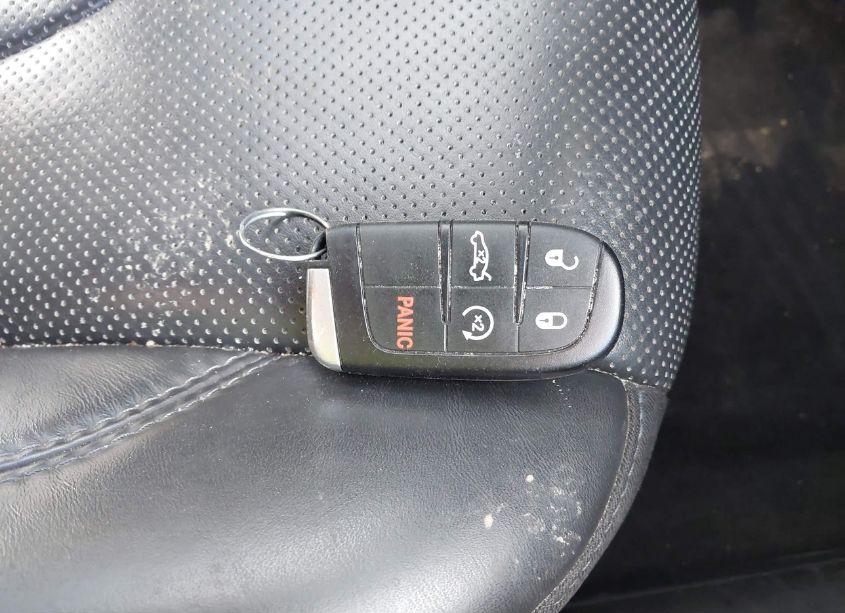 Photo 11 of 2015 Chrysler 200 S (VIN 1C3CCCBG8FN613595)