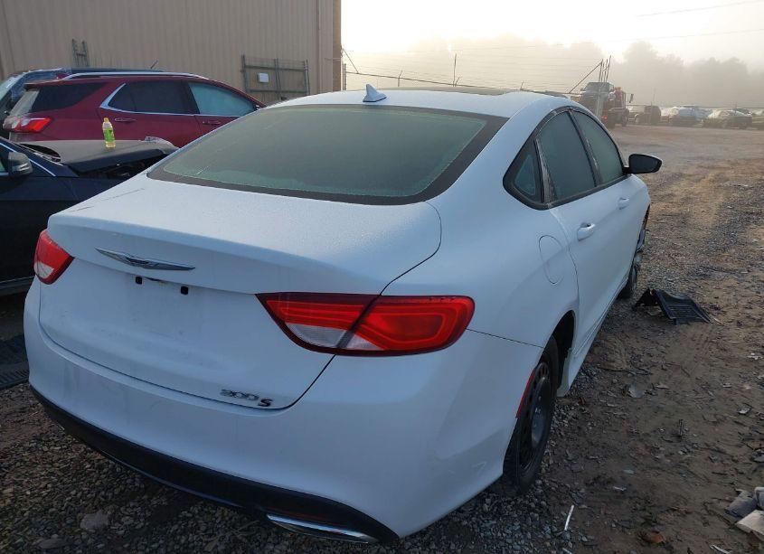 Photo 4 of 2015 Chrysler 200 S (VIN 1C3CCCBG8FN613595)