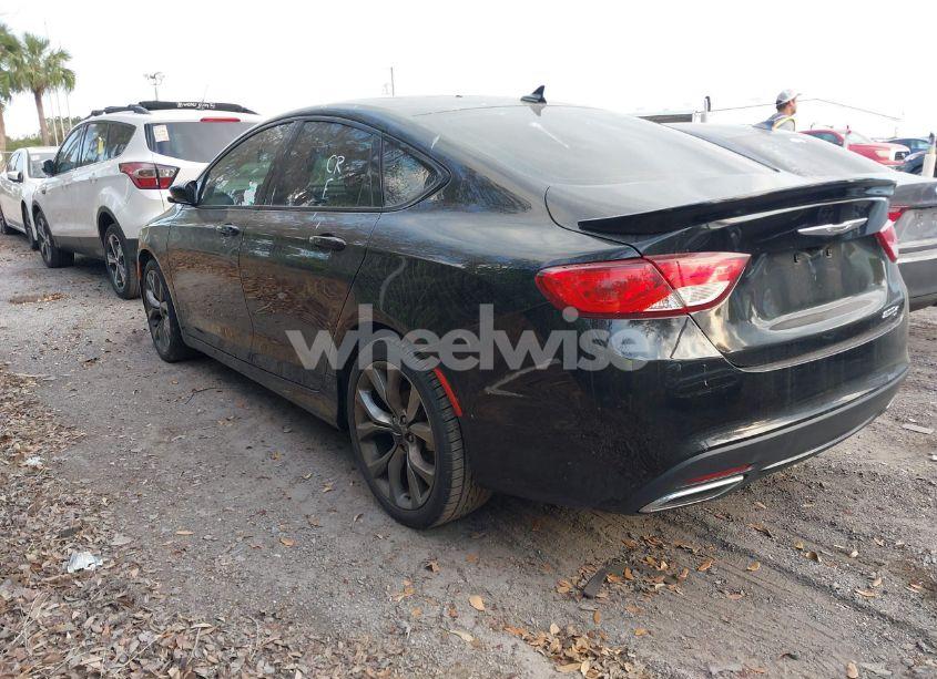 Photo 3 of 2015 Chrysler 200 S (VIN 1C3CCCBG8FN643695)