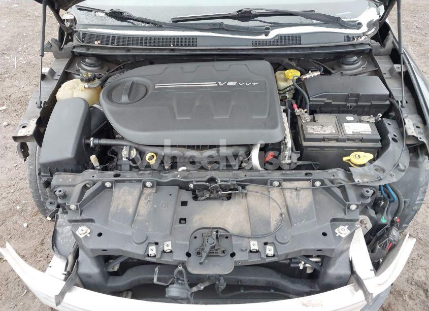 Photo 10 of 2015 Chrysler 200 S (VIN 1C3CCCBG9FN516065)