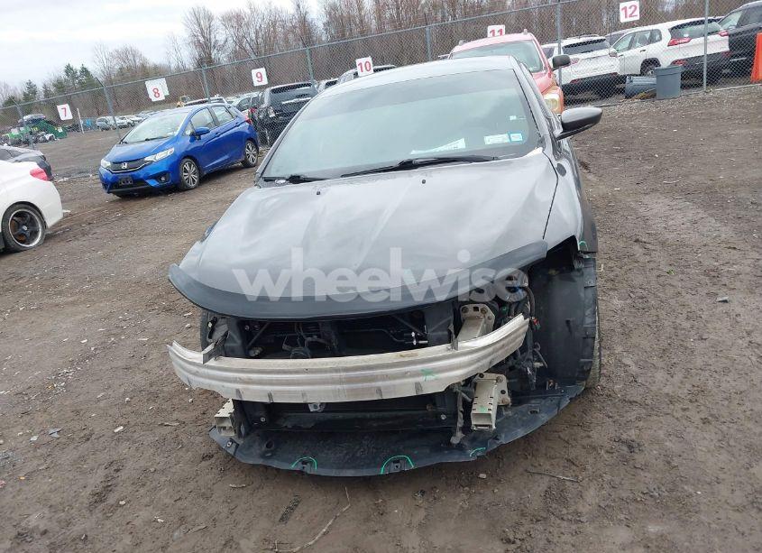 Photo 13 of 2015 Chrysler 200 S (VIN 1C3CCCBG9FN516065)