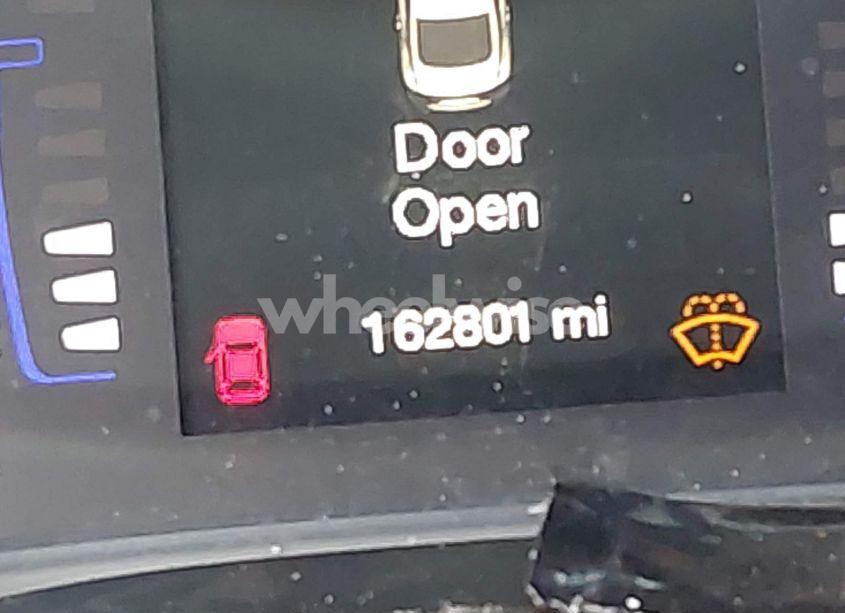 Photo 16 of 2015 Chrysler 200 S (VIN 1C3CCCBG9FN516065)