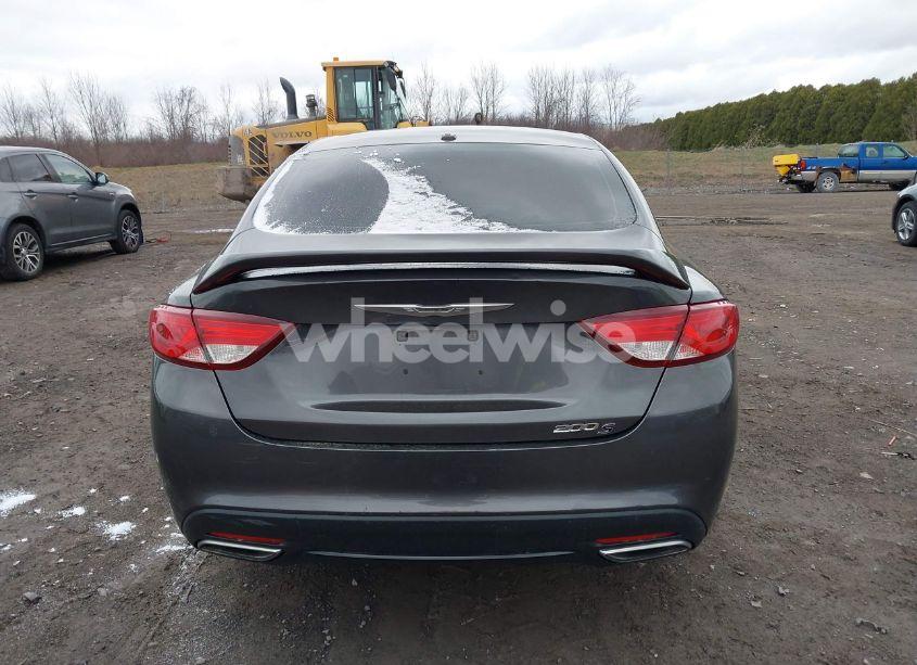 Photo 17 of 2015 Chrysler 200 S (VIN 1C3CCCBG9FN516065)
