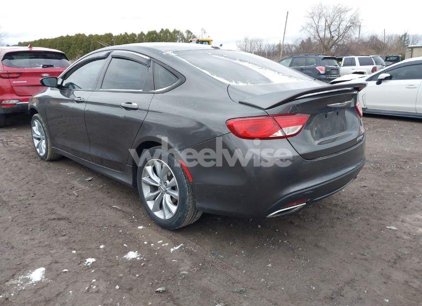 Photo 3 of 2015 Chrysler 200 S (VIN 1C3CCCBG9FN516065)