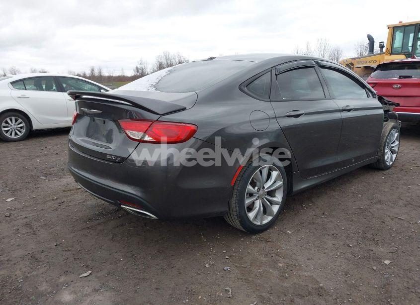 Photo 4 of 2015 Chrysler 200 S (VIN 1C3CCCBG9FN516065)