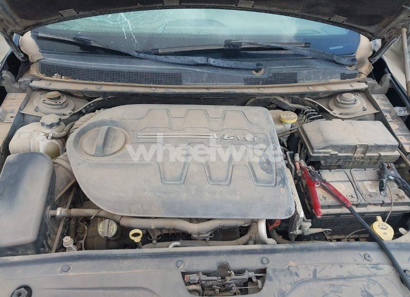 Photo 10 of 2015 Chrysler 200 S (VIN 1C3CCCBG9FN610009)