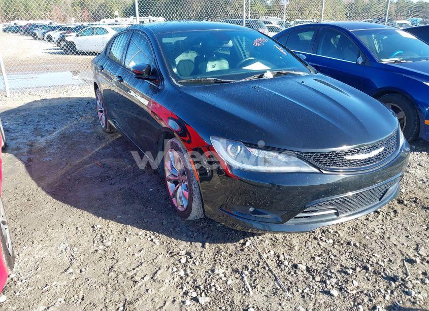 2015 Chrysler 200 S (VIN 1C3CCCBGXFN522263) main photo
