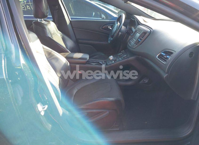 Photo 5 of 2015 Chrysler 200 S (VIN 1C3CCCBGXFN522263)