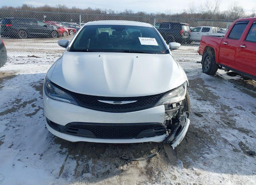 Photo 12 of 2015 Chrysler 200 S (VIN 1C3CCCBGXFN620676)
