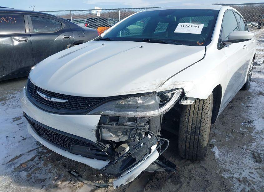 Photo 6 of 2015 Chrysler 200 S (VIN 1C3CCCBGXFN620676)