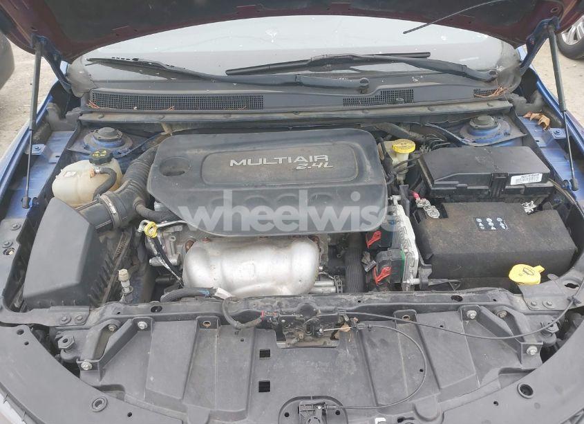 Photo 10 of 2015 Chrysler 200 C (VIN 1C3CCCCB0FN507435)