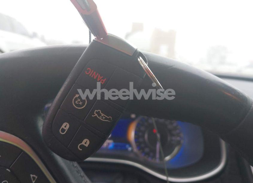 Photo 11 of 2015 Chrysler 200 C (VIN 1C3CCCCB0FN507435)