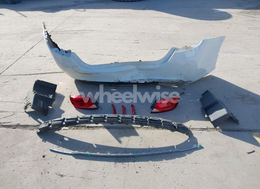 Photo 12 of 2015 Chrysler 200 C (VIN 1C3CCCCB0FN525031)