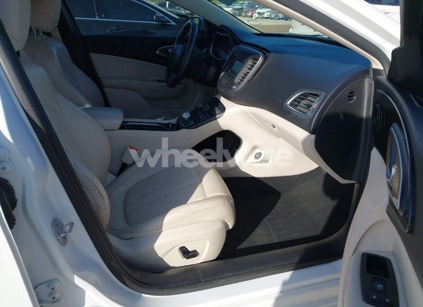 Photo 5 of 2015 Chrysler 200 C (VIN 1C3CCCCB0FN525031)