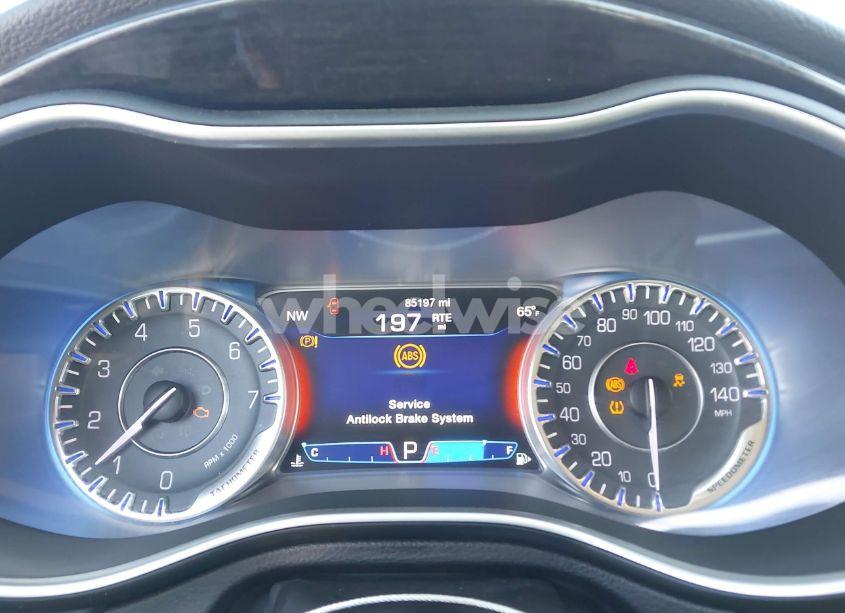 Photo 7 of 2015 Chrysler 200 C (VIN 1C3CCCCB0FN525031)