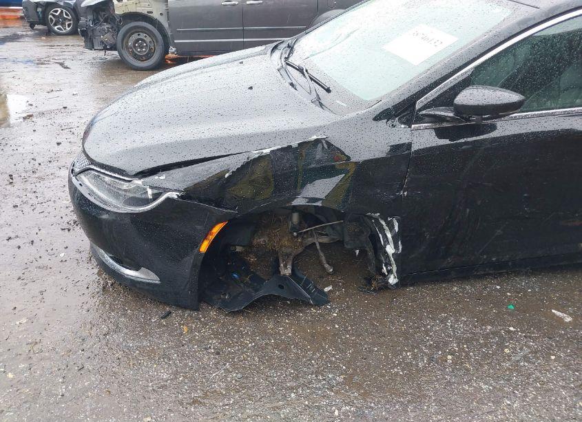 Photo 6 of 2015 Chrysler 200 C (VIN 1C3CCCCB0FN525109)