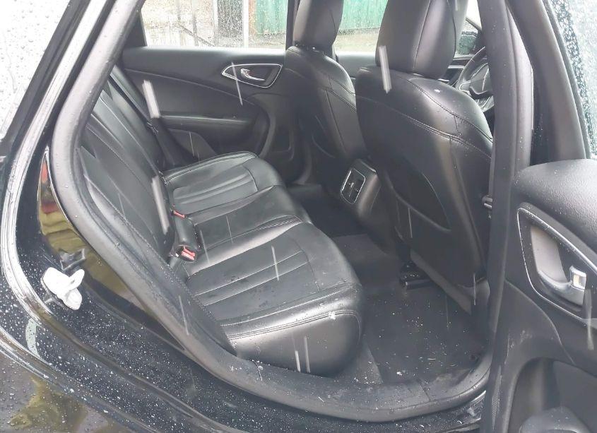 Photo 8 of 2015 Chrysler 200 C (VIN 1C3CCCCB0FN525109)