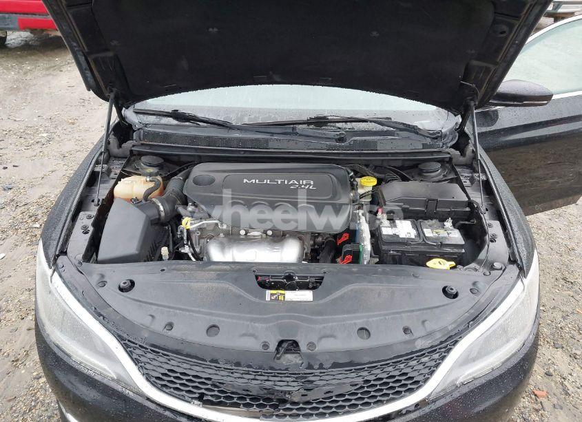 Photo 10 of 2015 Chrysler 200 C (VIN 1C3CCCCB0FN653754)