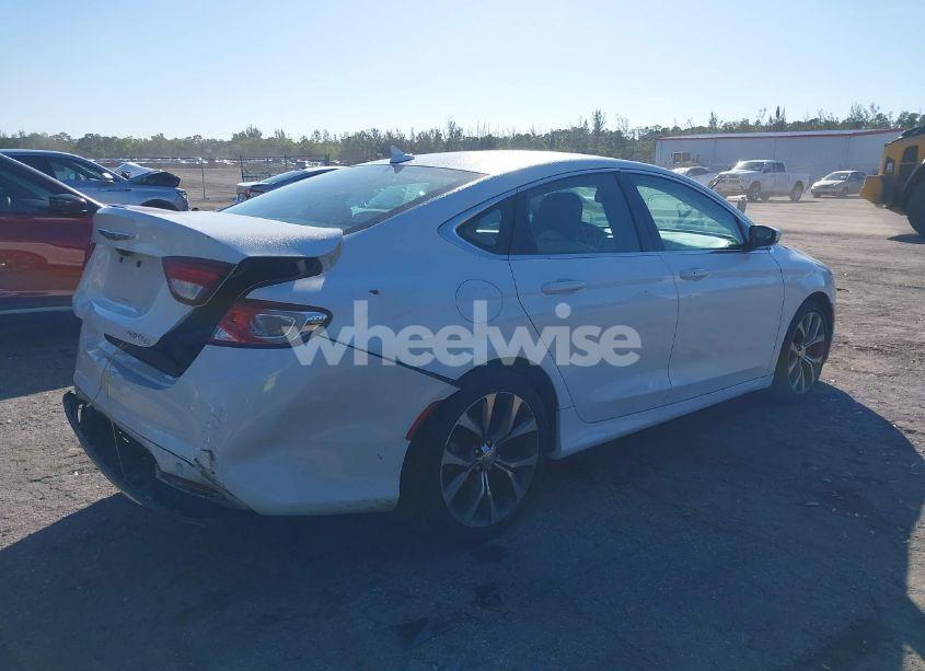 Photo 4 of 2016 Chrysler 200 C (VIN 1C3CCCCB0GN134012)