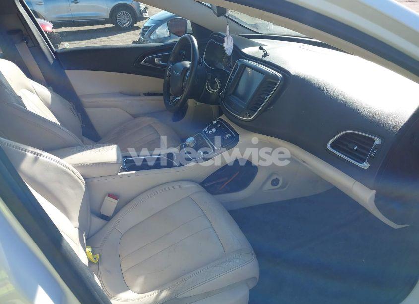 Photo 5 of 2016 Chrysler 200 C (VIN 1C3CCCCB0GN134012)
