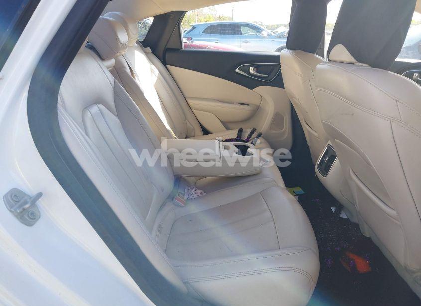 Photo 8 of 2016 Chrysler 200 C (VIN 1C3CCCCB0GN134012)