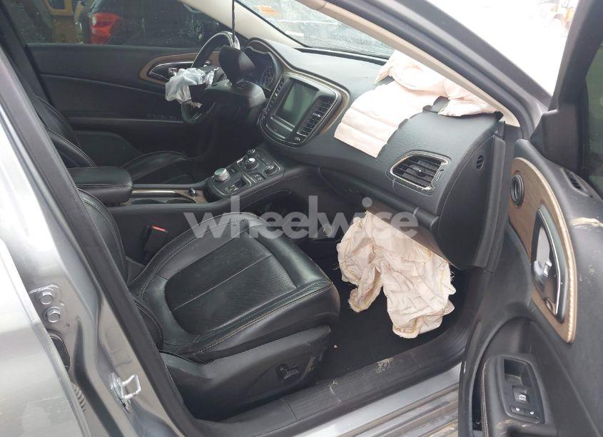 Photo 5 of 2016 Chrysler 200 C (VIN 1C3CCCCB0GN147178)